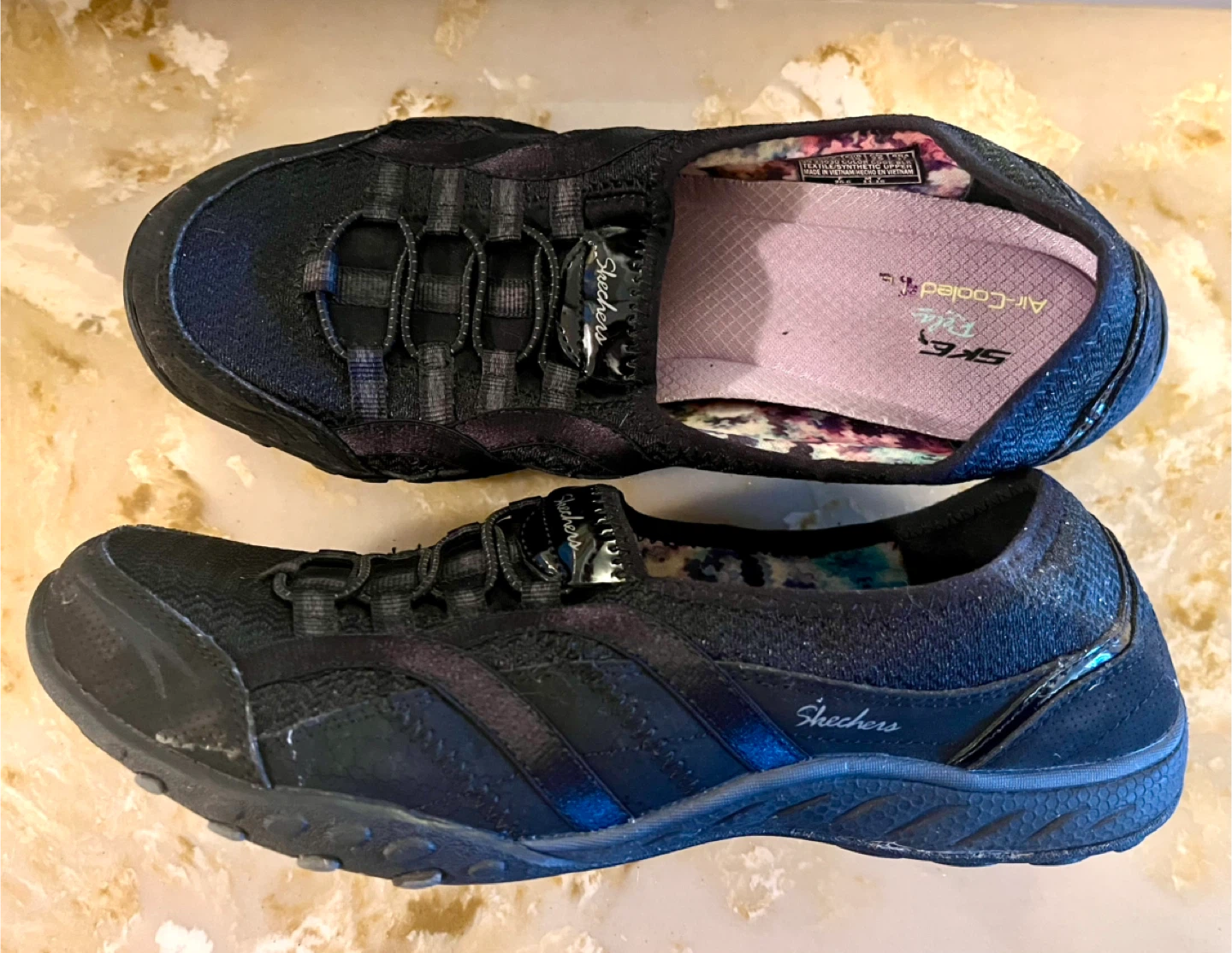 Skechers Relaxed Fit Black Shoes - Size 8 - photo 2