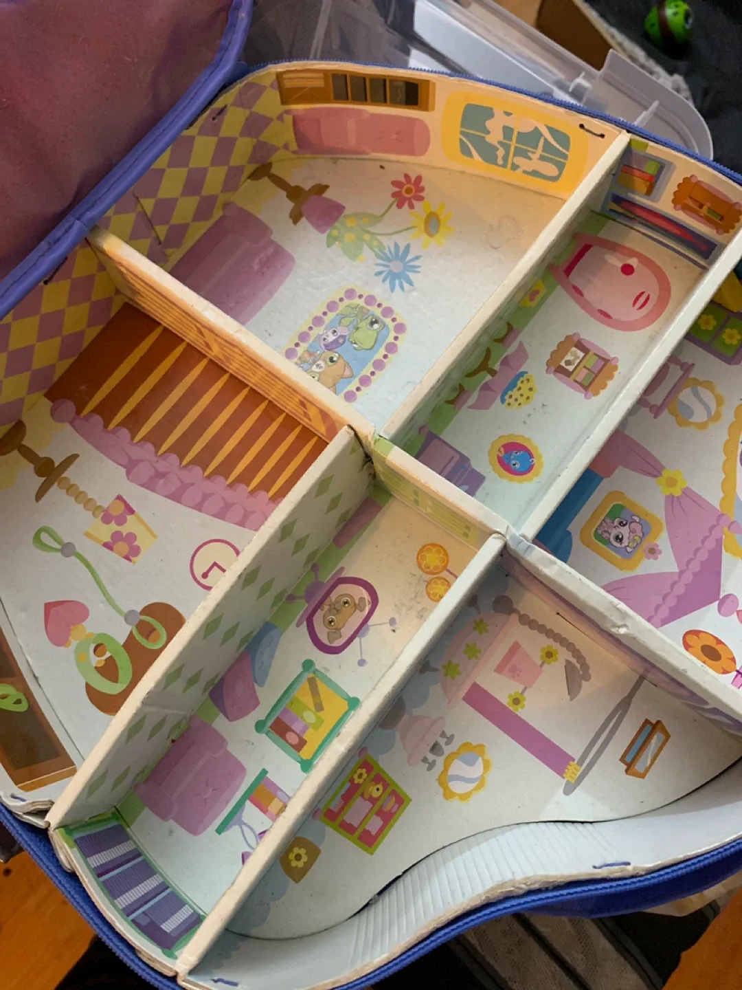 Littlest Pet Shop Figures & Playset image indicator(6)