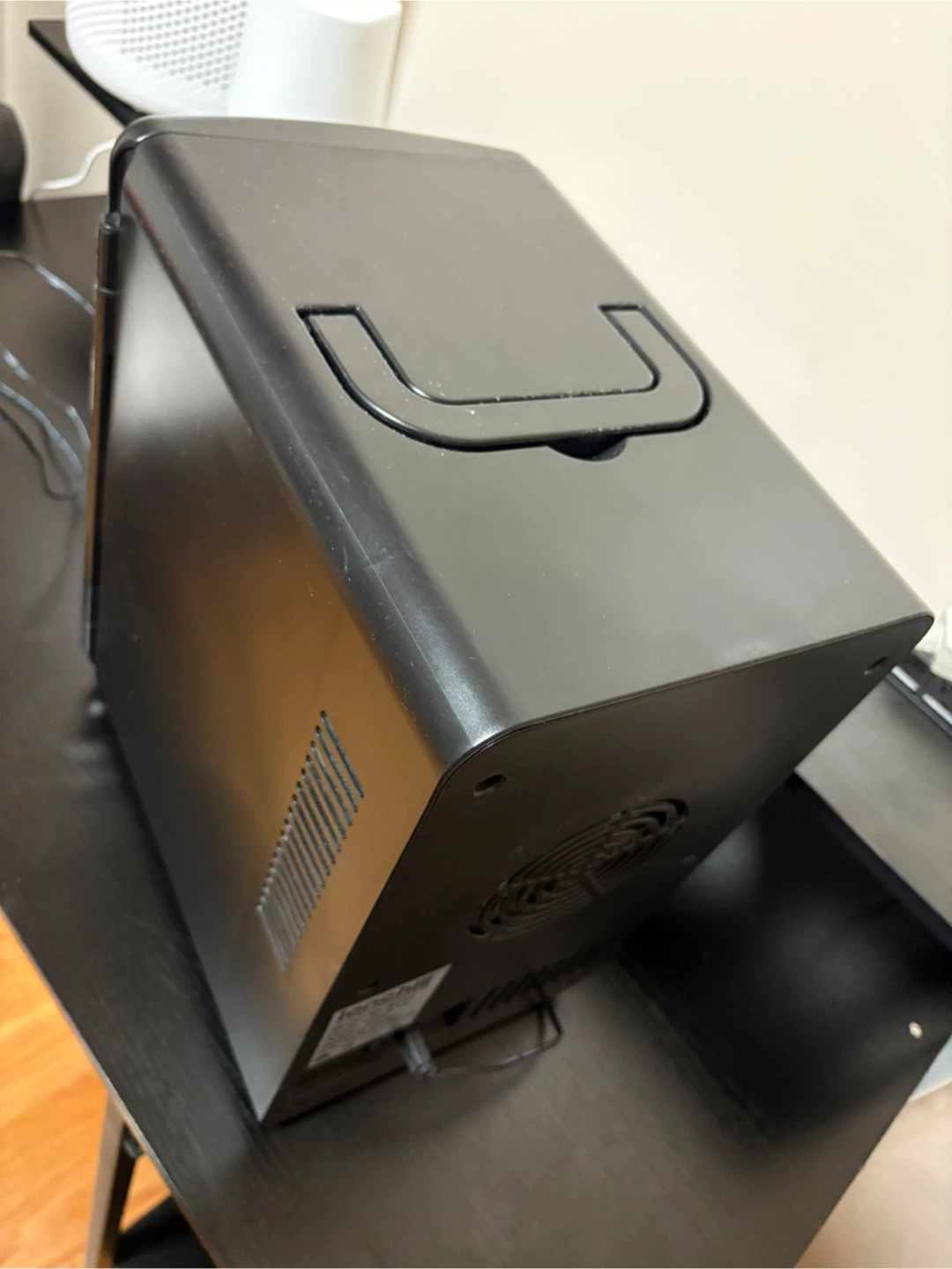 Ionchill Mini Fridge - Black - photo 5