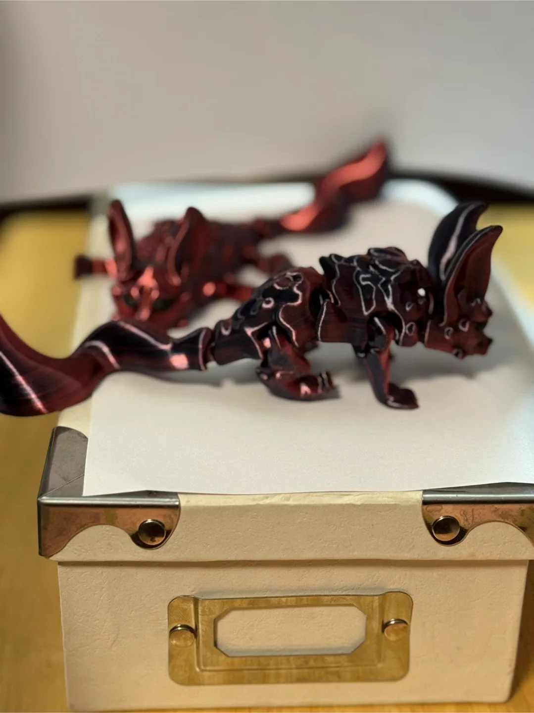 3D Printed Fox articulated Figurine - Unique Decor image indicator(2)