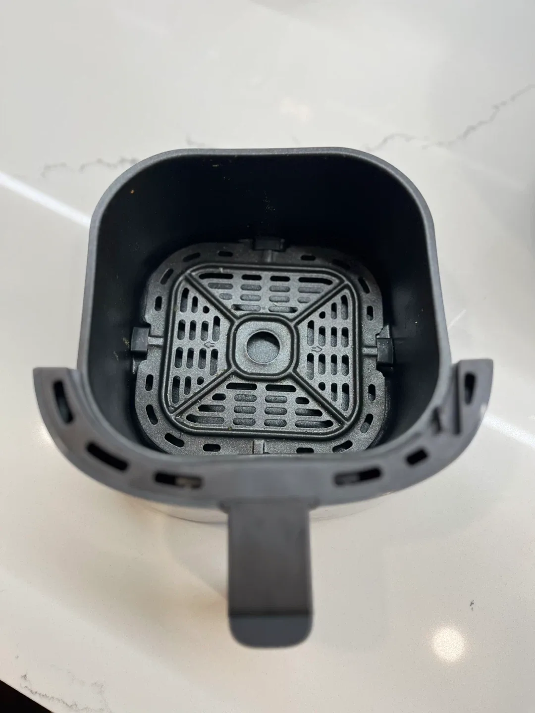 Cosori Air Fryer - Great Condition! image indicator(9)