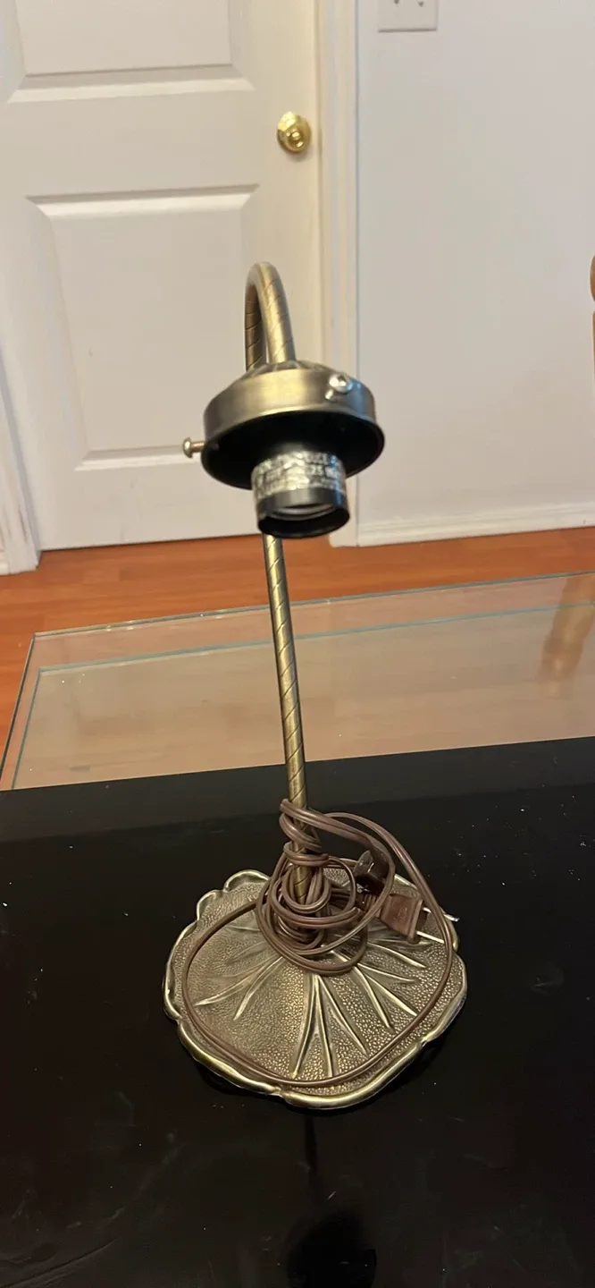 Brass Vintage Portable(table) Lamp image indicator(2)