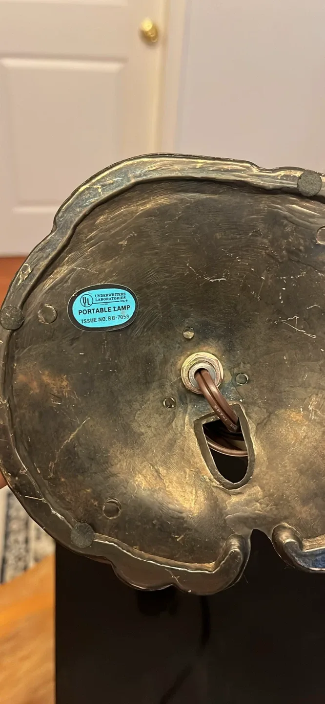 Brass Vintage Portable(table) Lamp image indicator(3)