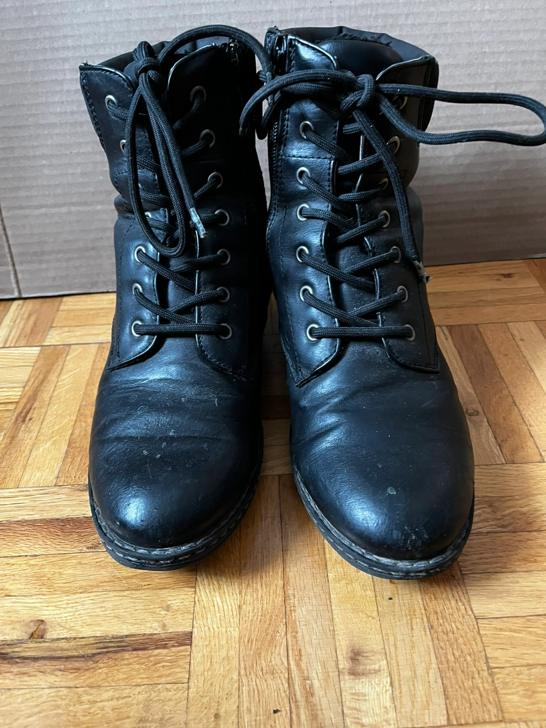 Cougar Women’s Leather Zippered Ankle Boots (7) - photo 2