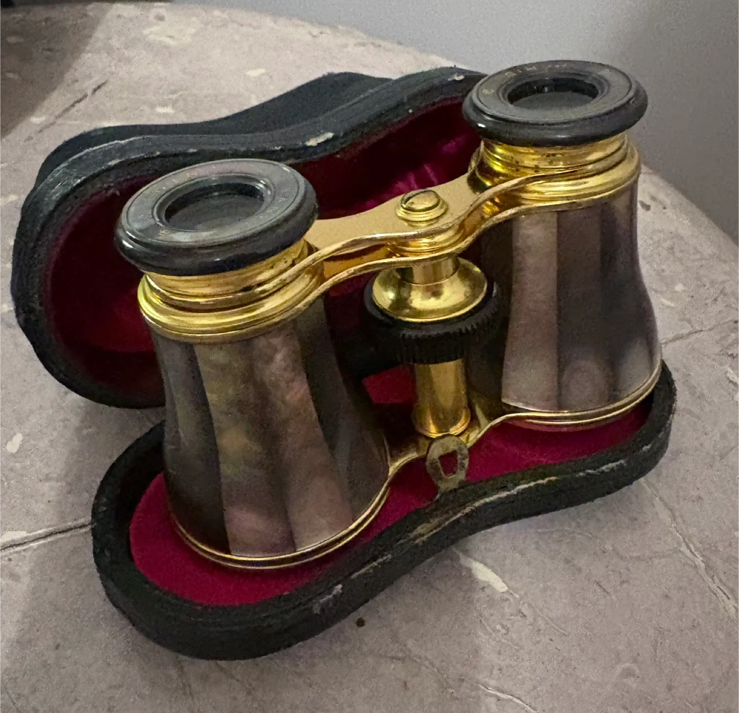 Antique Abalone Mother of Pearl Opera Glasses Leather Case image indicator(2)