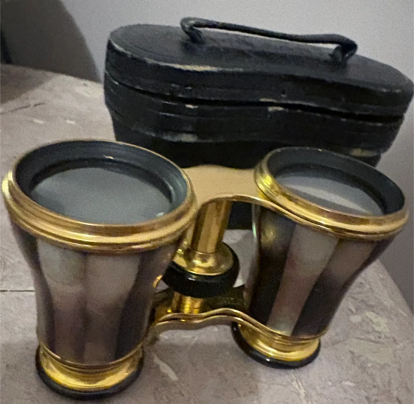 Antique Abalone Mother of Pearl Opera Glasses Leather Case image indicator(3)