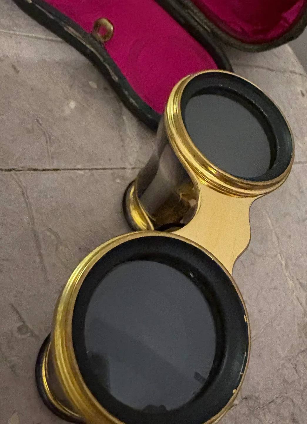 Antique Abalone Mother of Pearl Opera Glasses Leather Case image indicator(9)