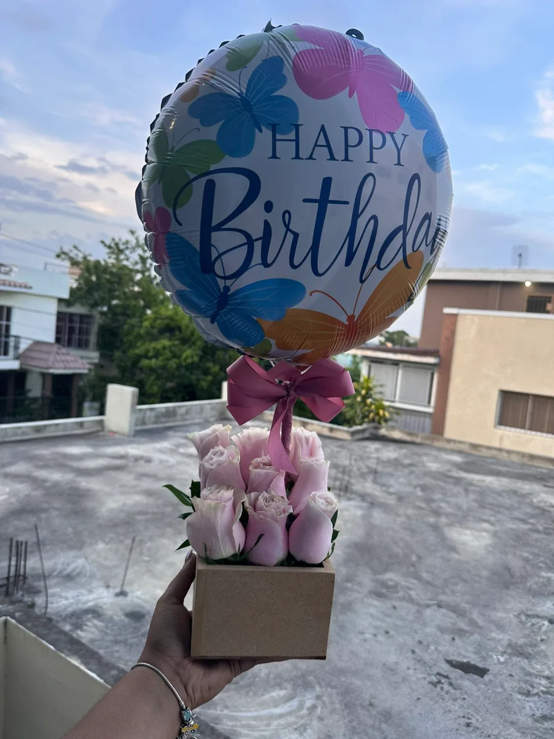 Flower Bouquet with Balloon image indicator(3)