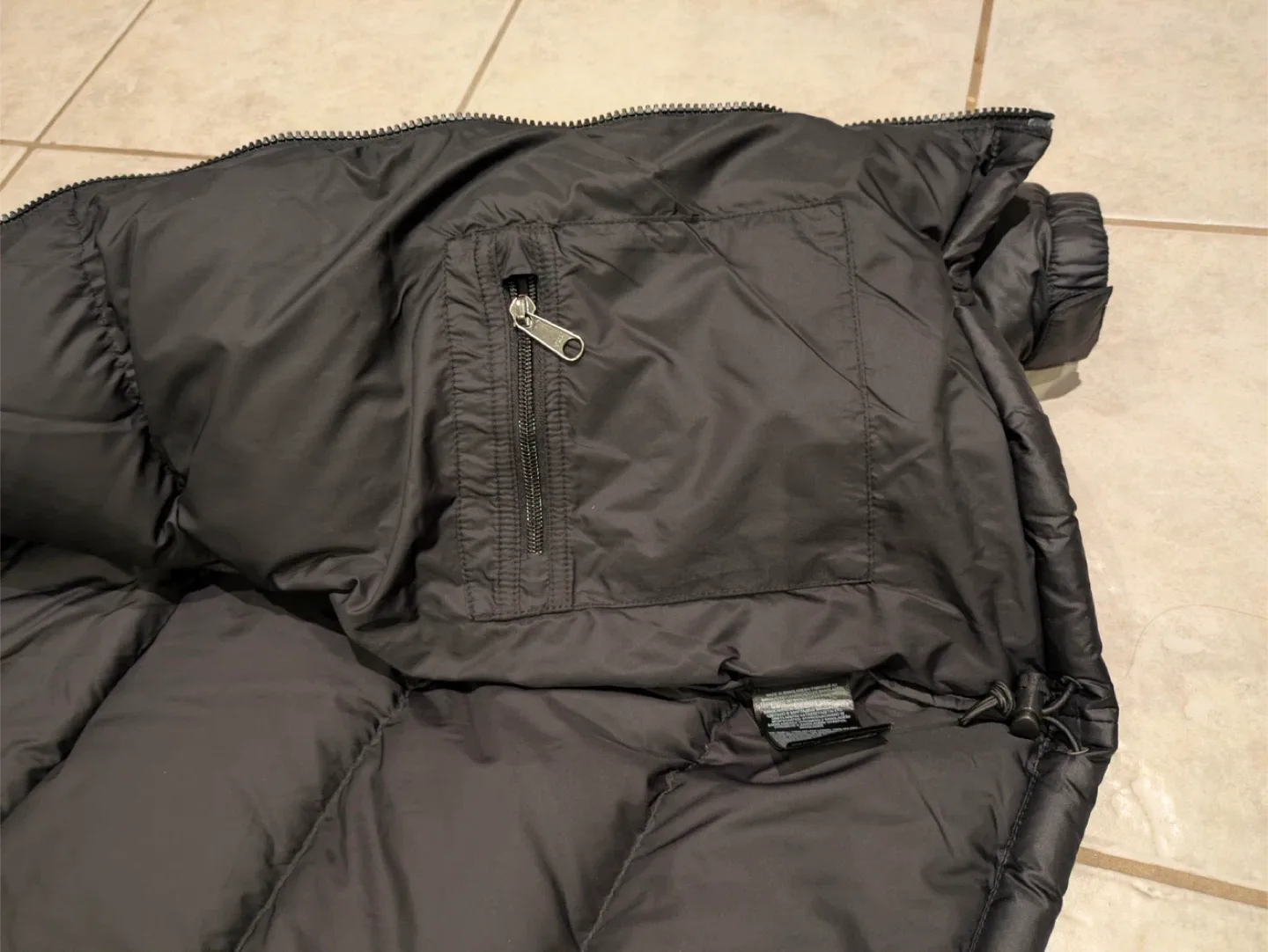The North Face Nuptse Woman’s 700 Winter Jacket image indicator(3)