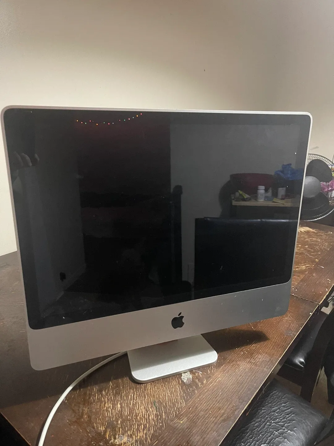 Apple iMac Desktop Computer