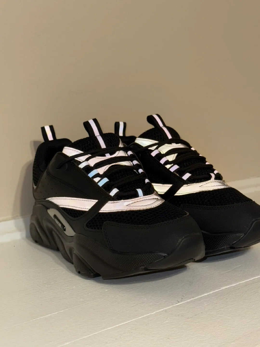 Dior Men's B22 Sneaker Black image indicator(4)