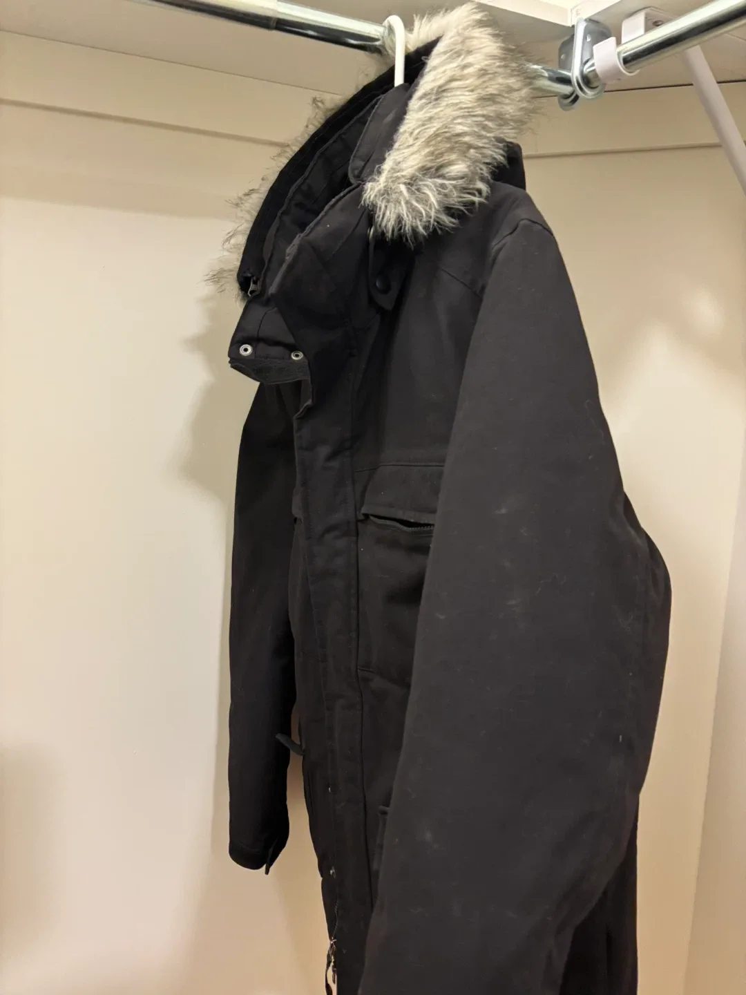 Far West Black Winter Parka - Size M image indicator(4)