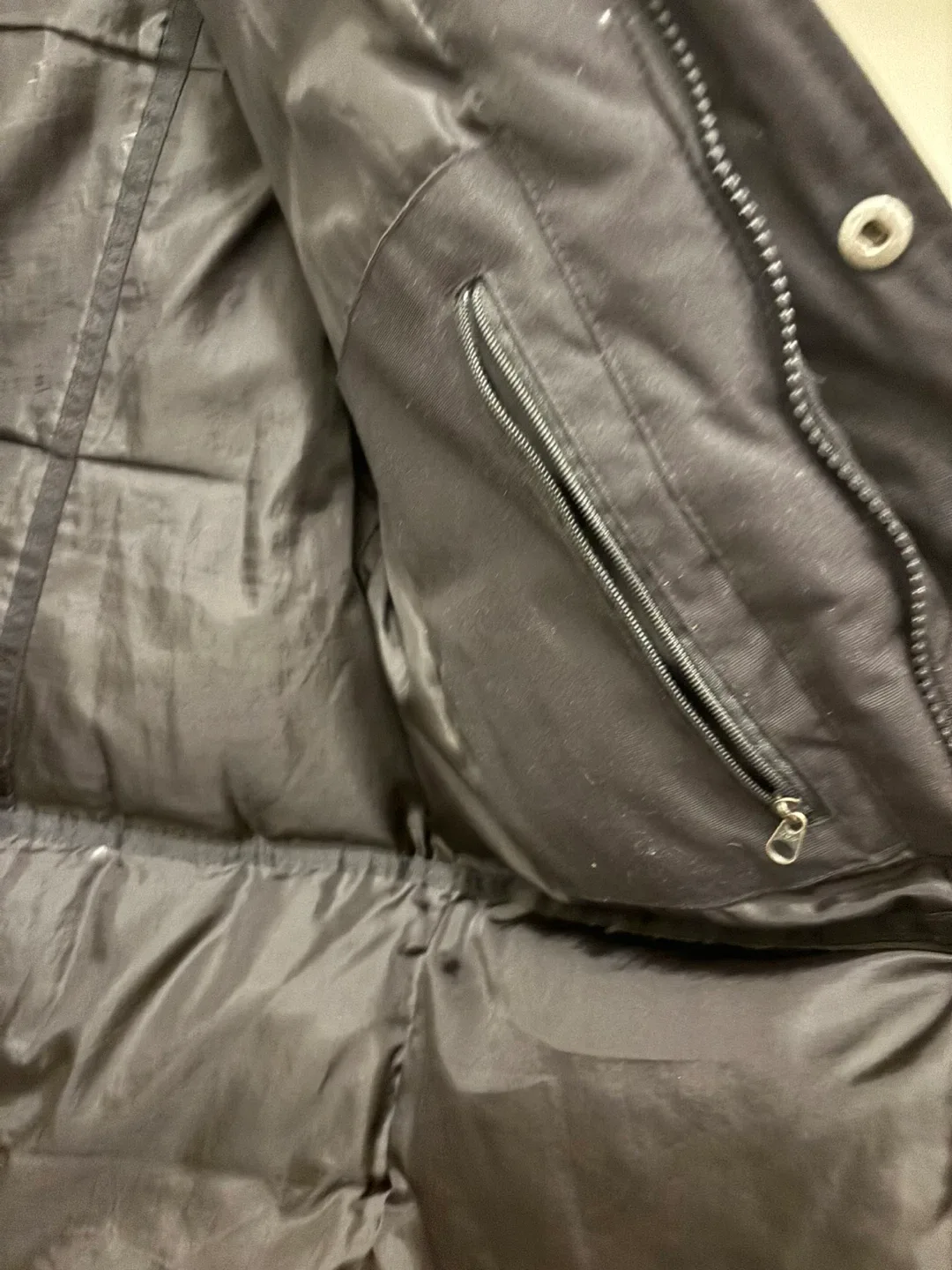 Far West Black Winter Parka - Size M image indicator(5)