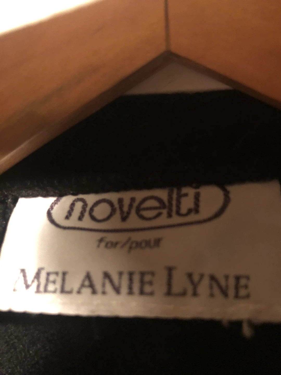 Noveltti for Melanie Lyne Black Cape - photo 5