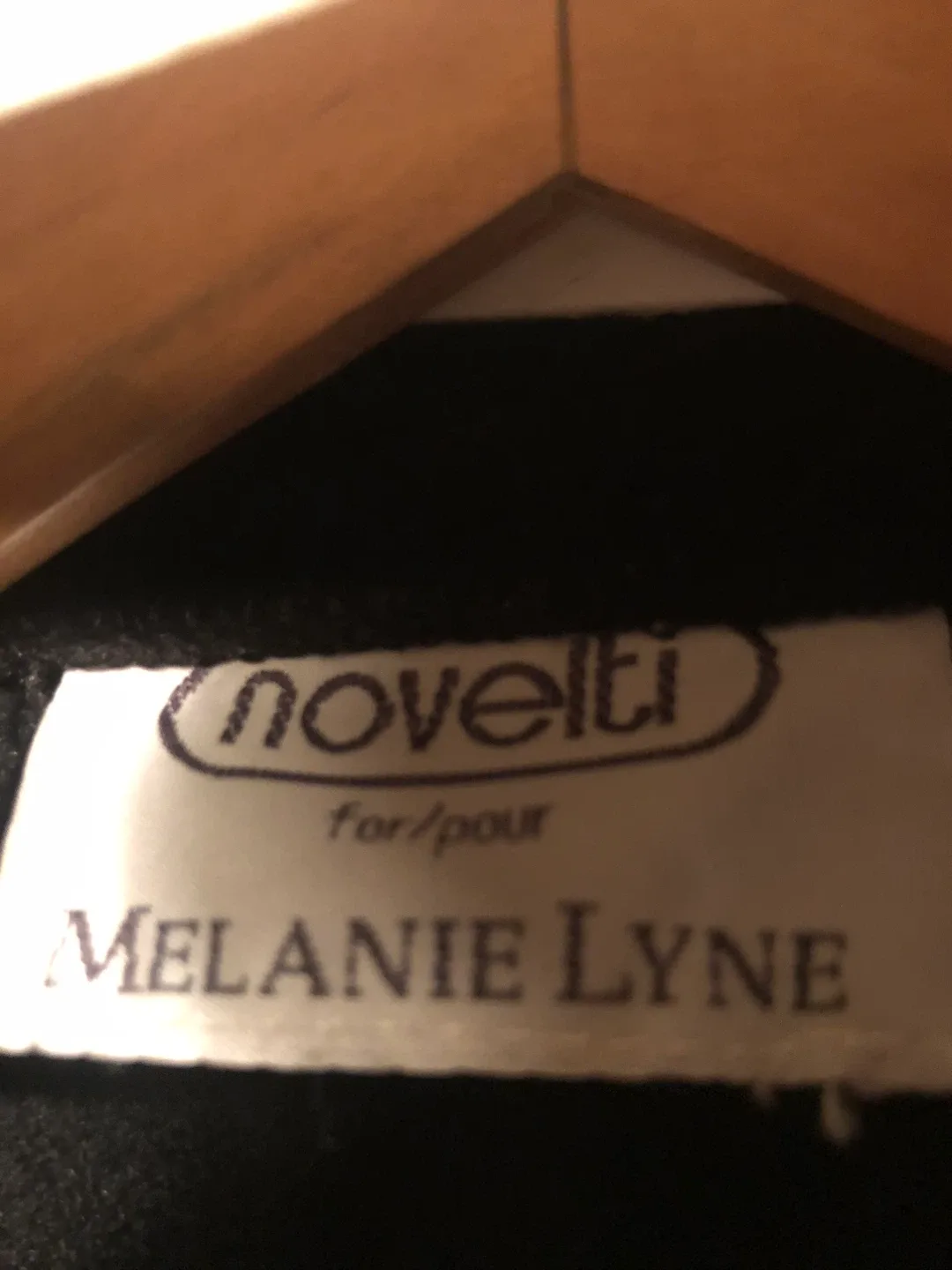 Noveltti for Melanie Lyne Black Cape image indicator(5)