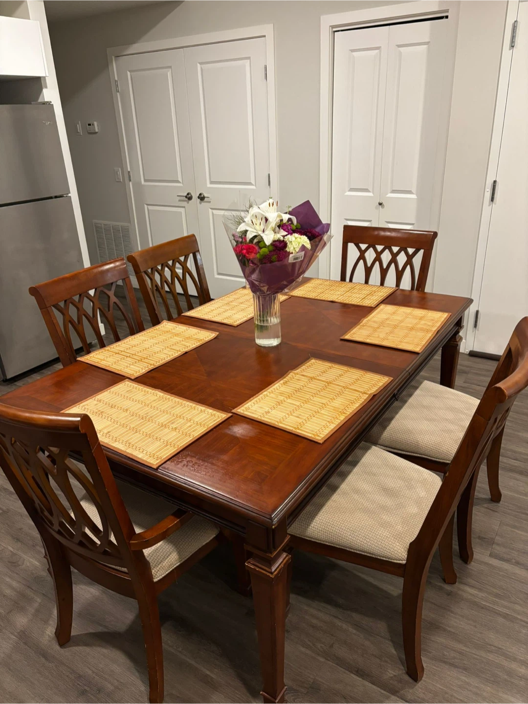Dinning table set with extension