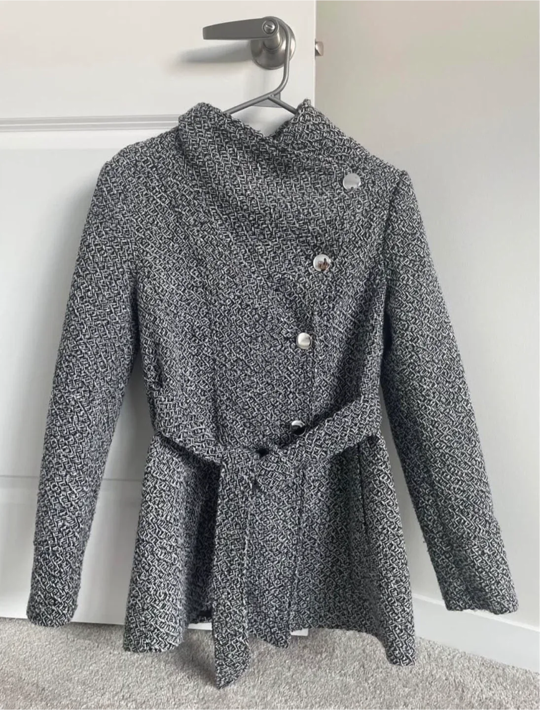 Size S- Guess Black & White Belted Coat