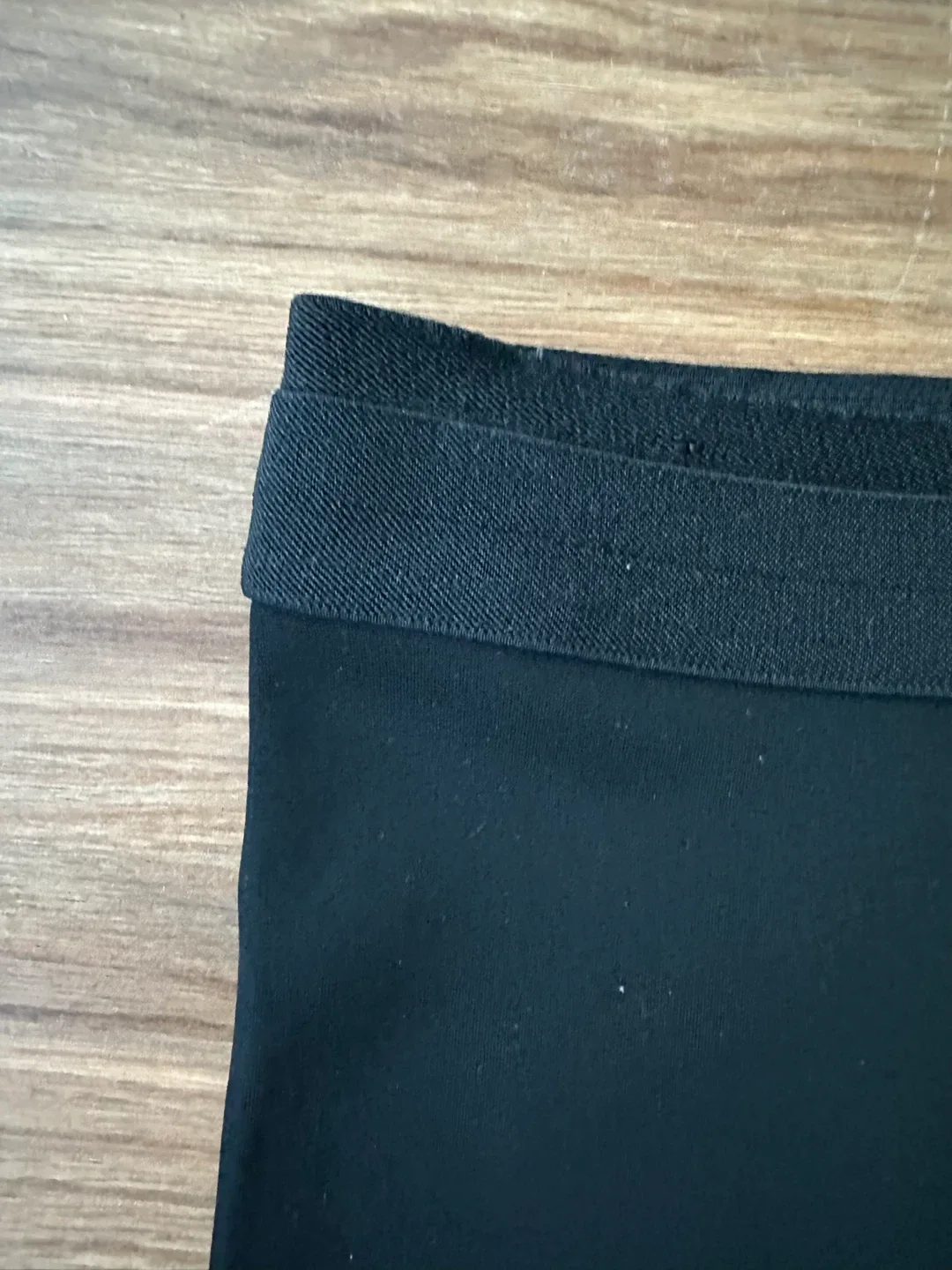 BCBGMAXAZRIA Black Leggings - Size XS image indicator(2)