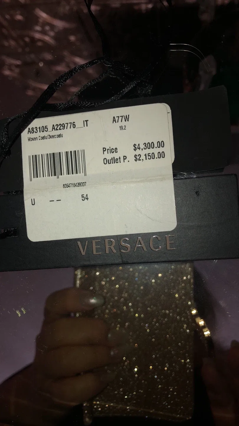 Versace Black Vase image indicator(9)