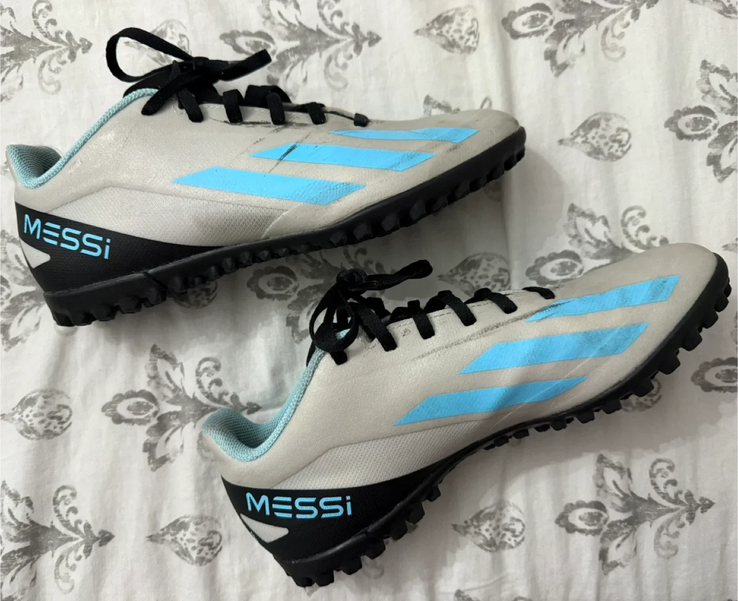 Adidas Messi Turf Shoes size 7.5 image indicator(3)