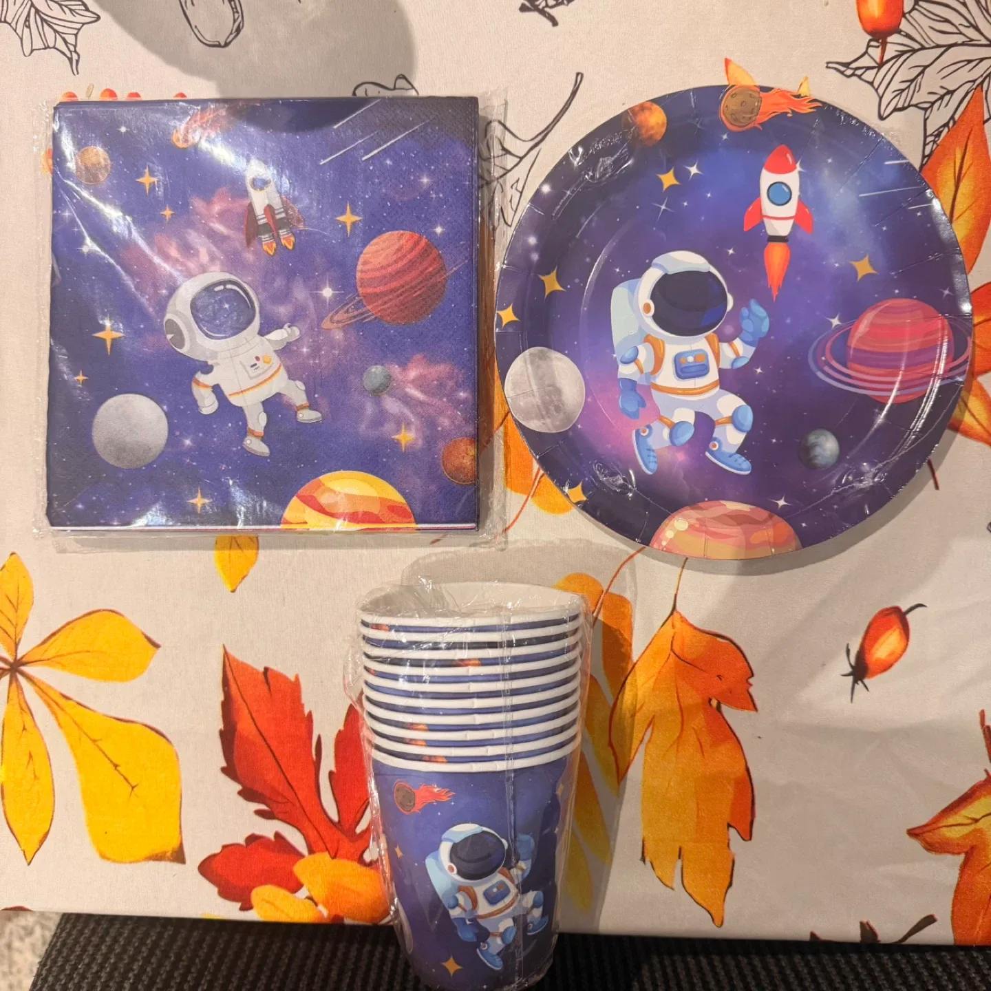 Space Astronaut Birthday Party Supplies #cleanout image indicator(4)