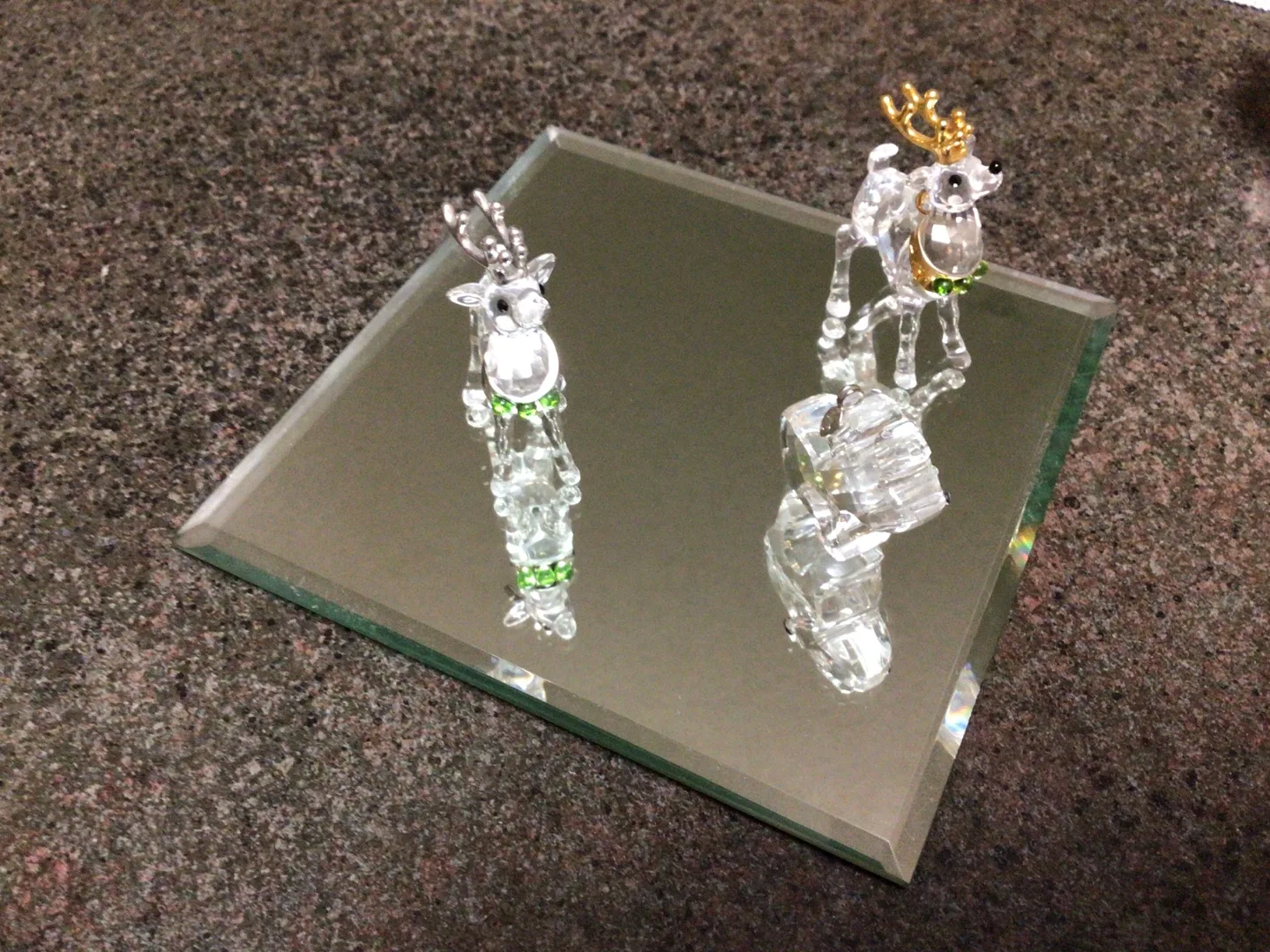 Swarovski Crystal Ornaments, decorations image indicator(2)