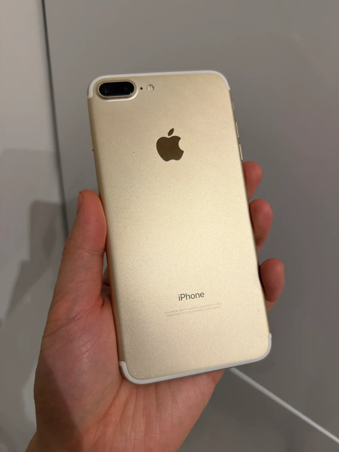 iPhone 7 Plus Gold