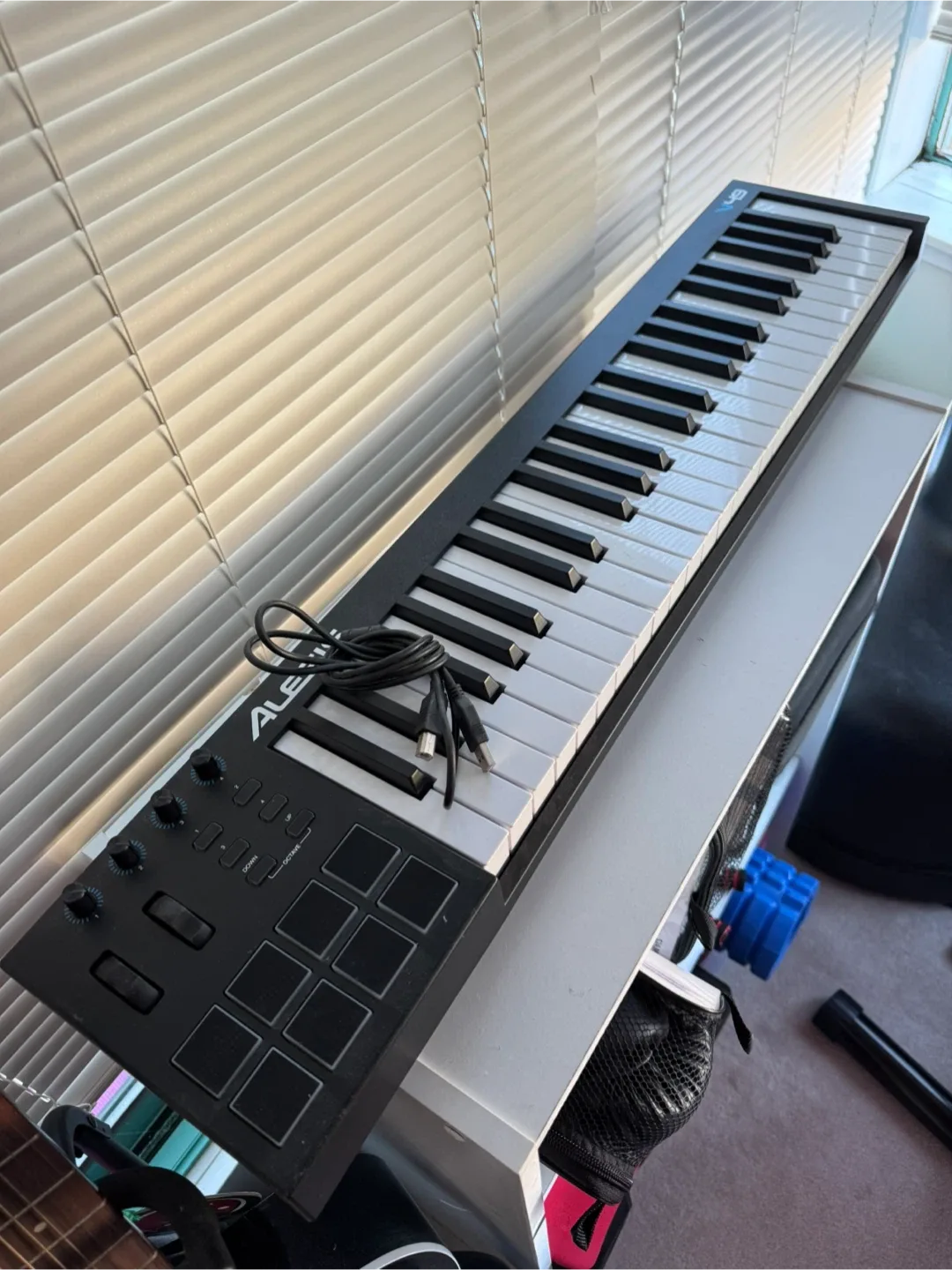 Alesis V49 Keyboard Controller