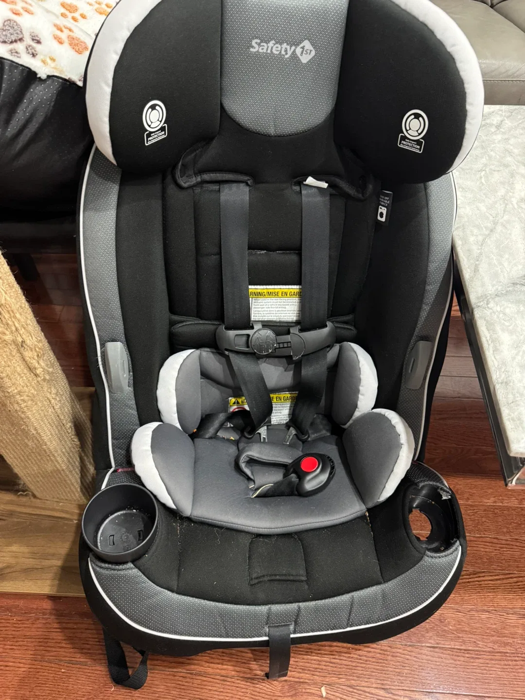 Safety 1st Car Seat - Black & Grey