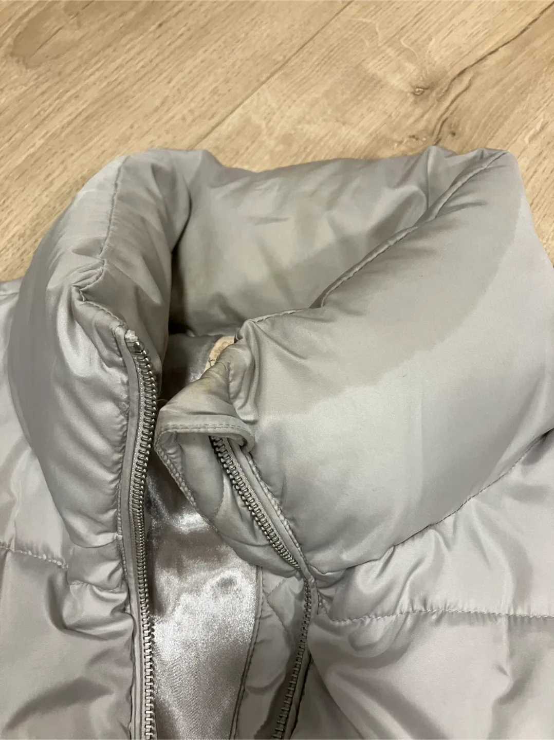 Puffer jacket image indicator(4)