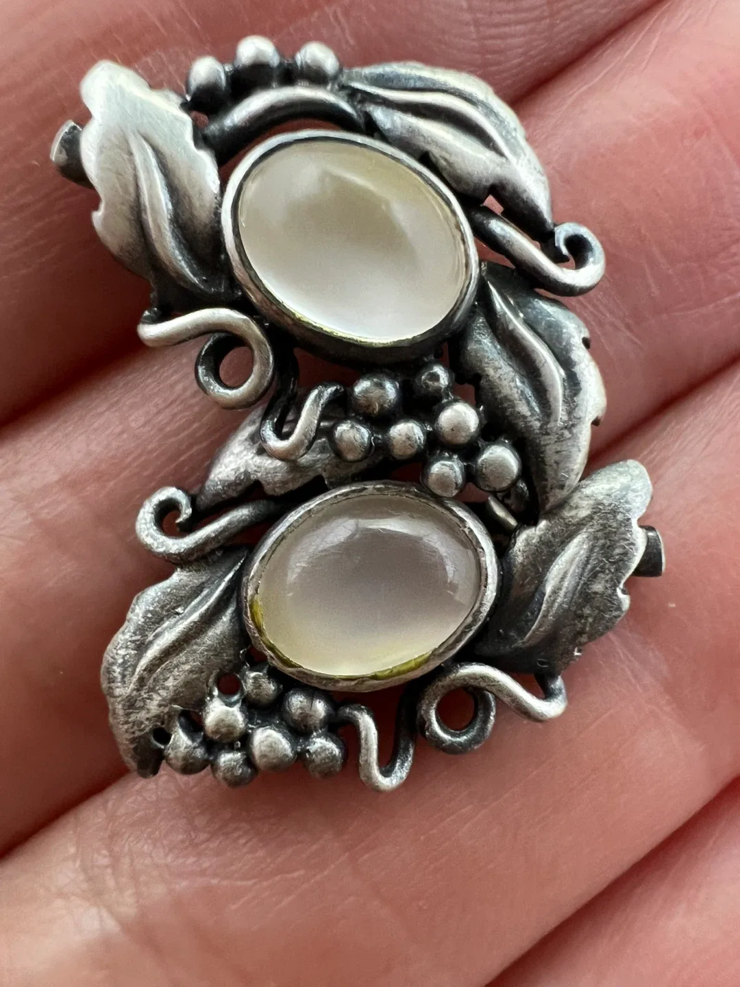 Vintage Sterling Silver Moonstone Earrings image indicator(4)