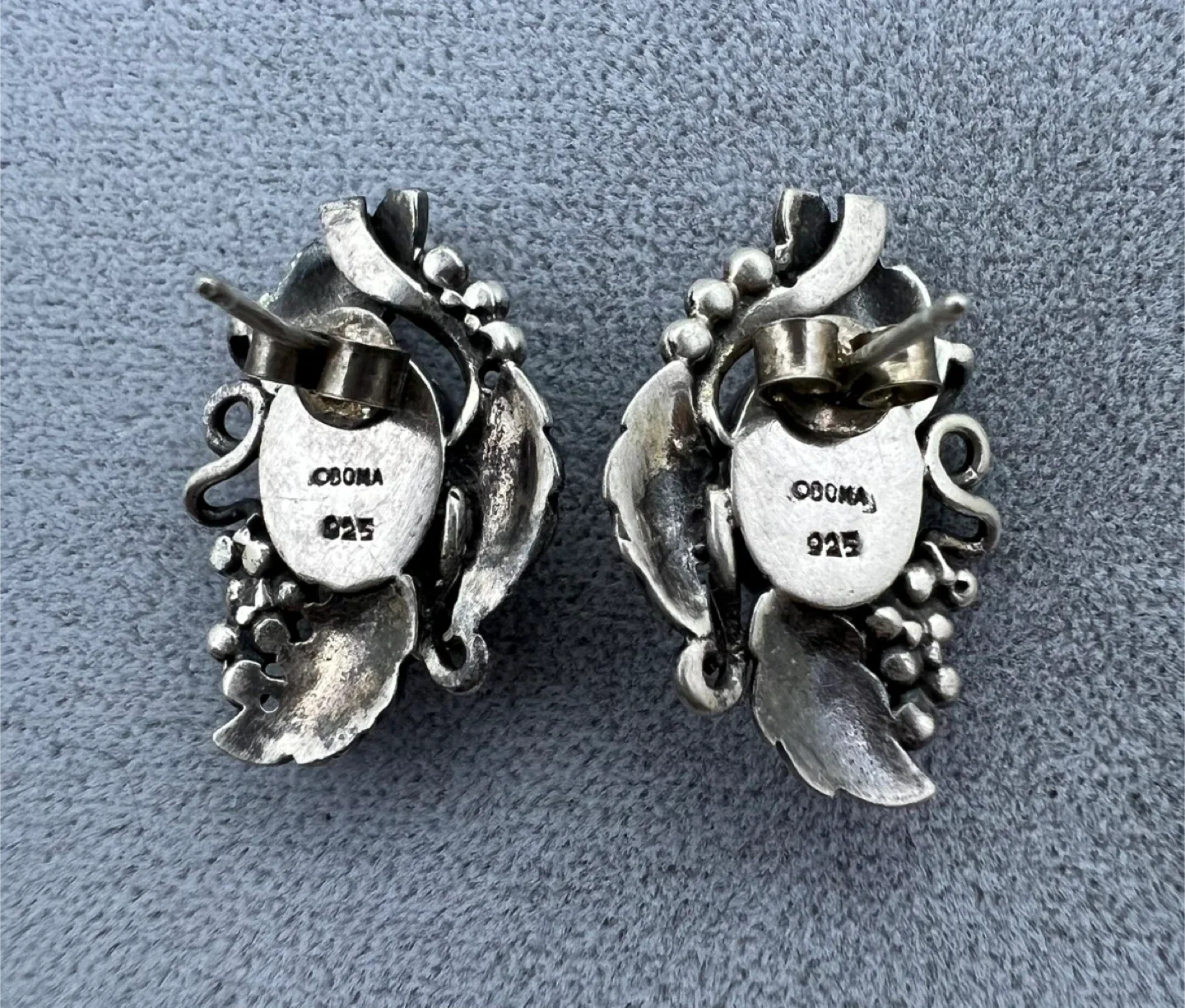 Vintage Sterling Silver Moonstone Earrings image indicator(3)