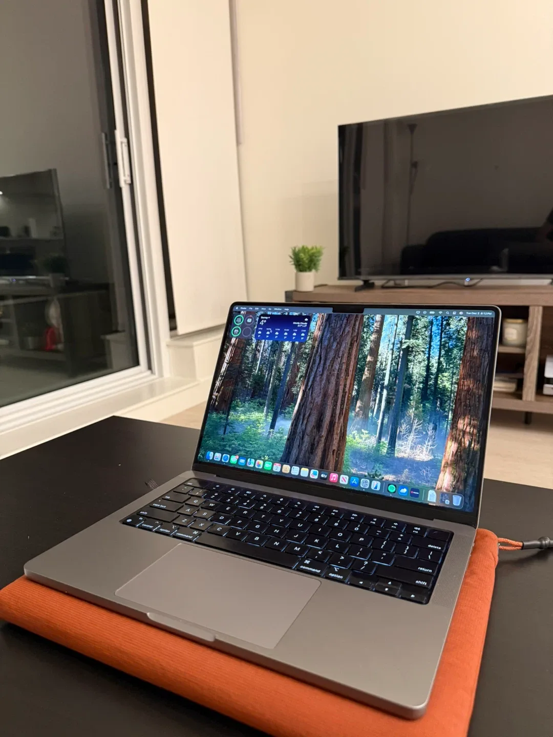 Apple Macbook Pro 14 inch