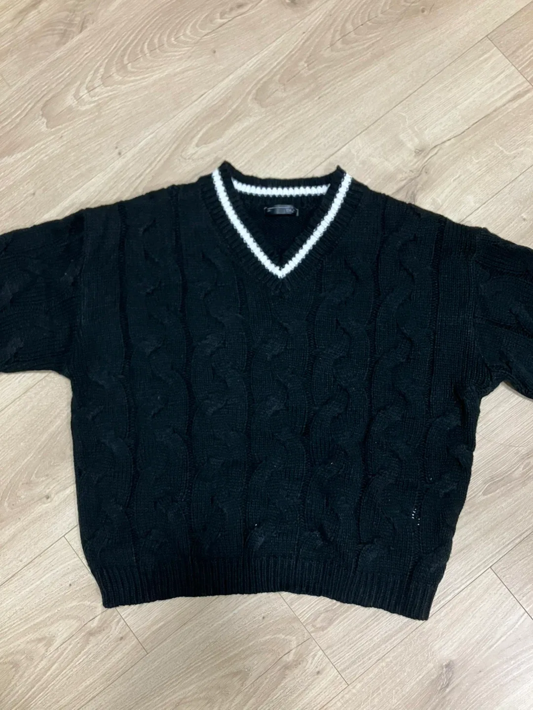 Sweater black knit