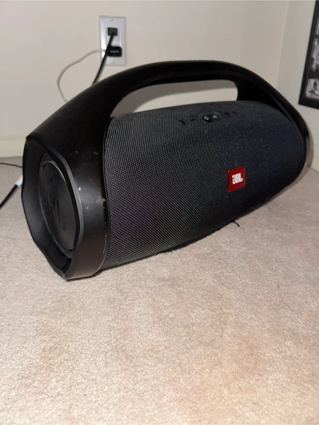 JBL Boombox Portable Bluetooth Speaker image indicator(2)