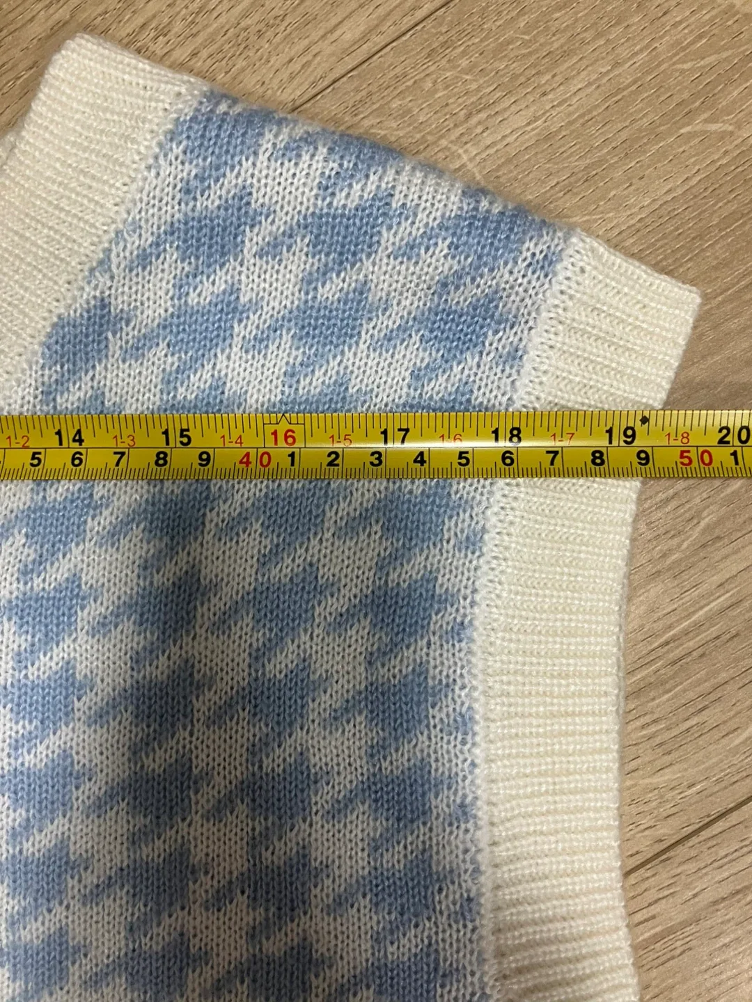 Sweater vest image indicator(6)