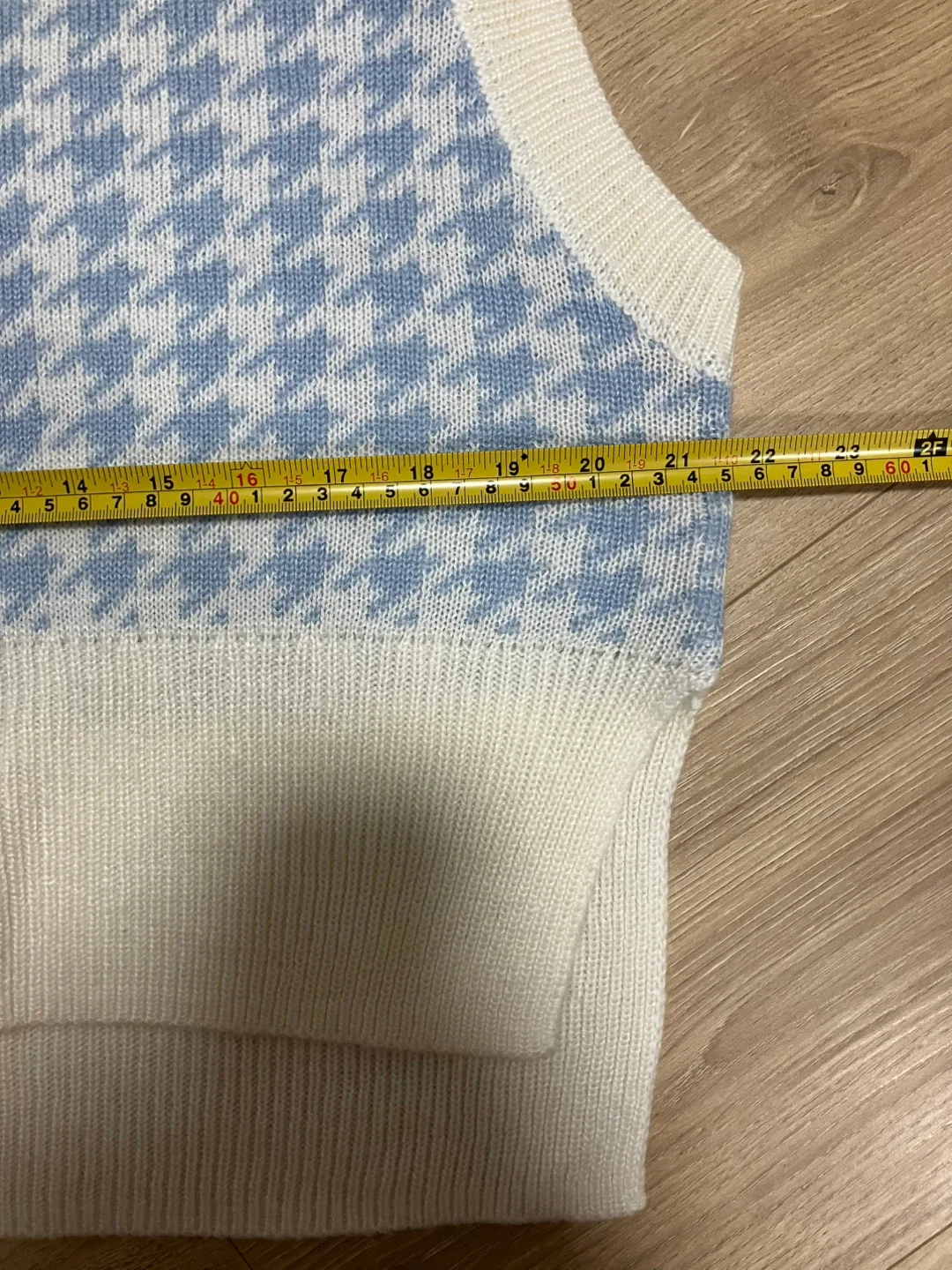 Sweater vest image indicator(8)