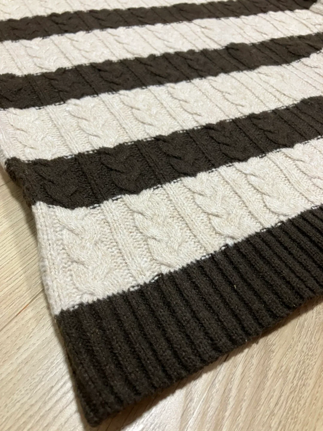 Sweater stripes knit image indicator(3)