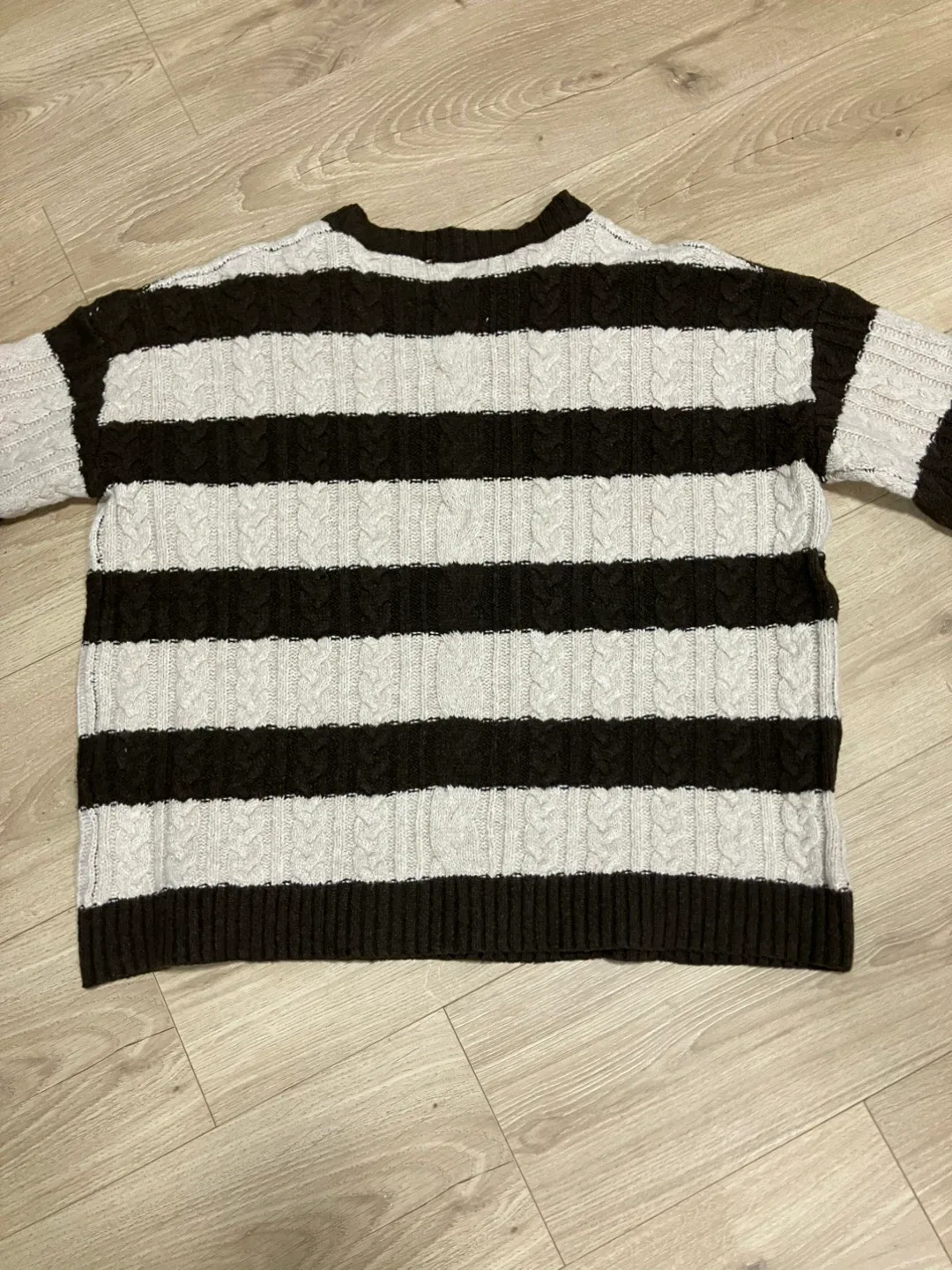 Sweater stripes knit image indicator(2)