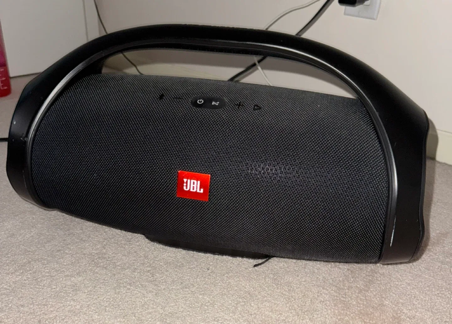 JBL Boombox Portable Bluetooth Speaker image indicator(3)