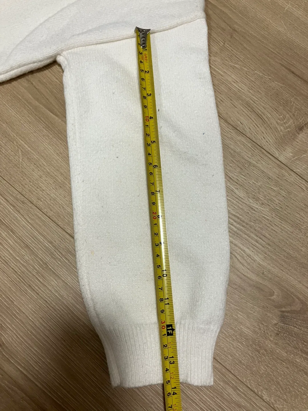 Cute sweater white image indicator(10)