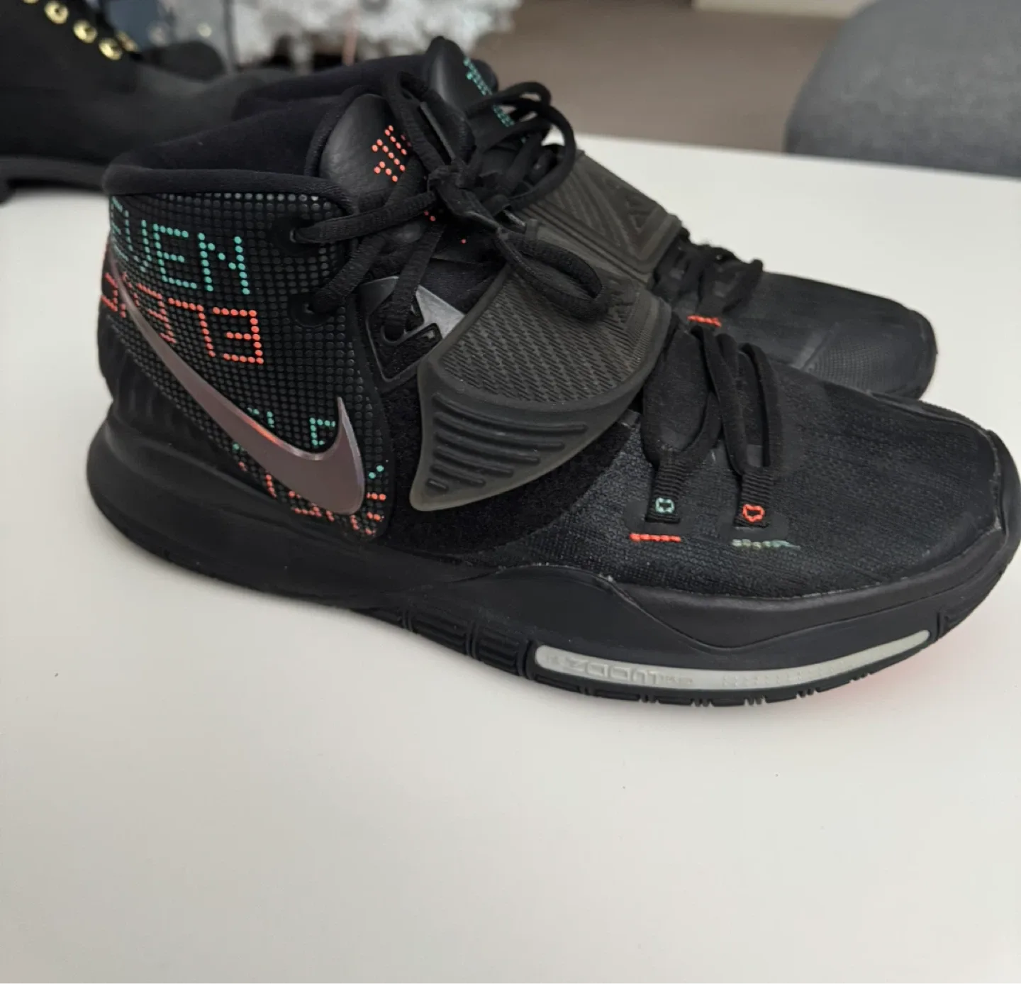 Kyrie 6 Shot Clock Size 10