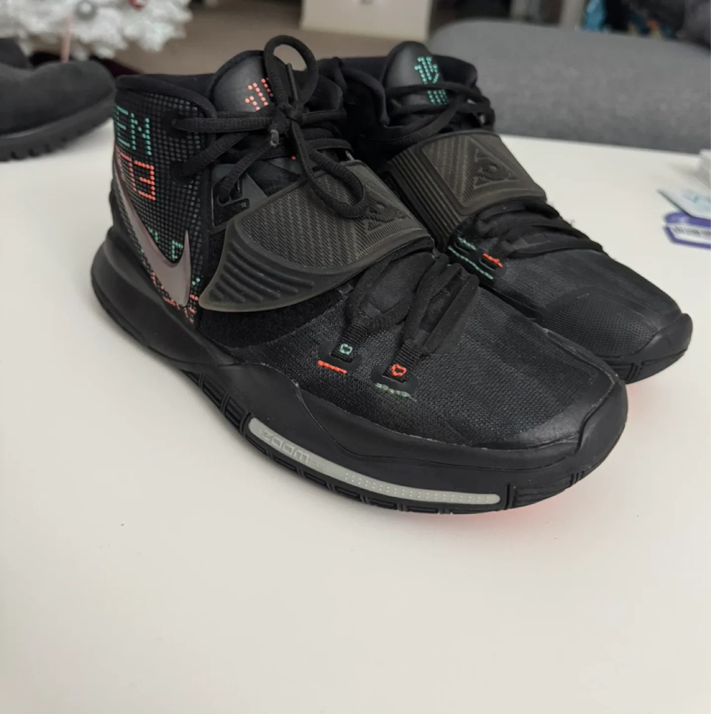 Kyrie 6 Shot Clock Size 10 image indicator(2)