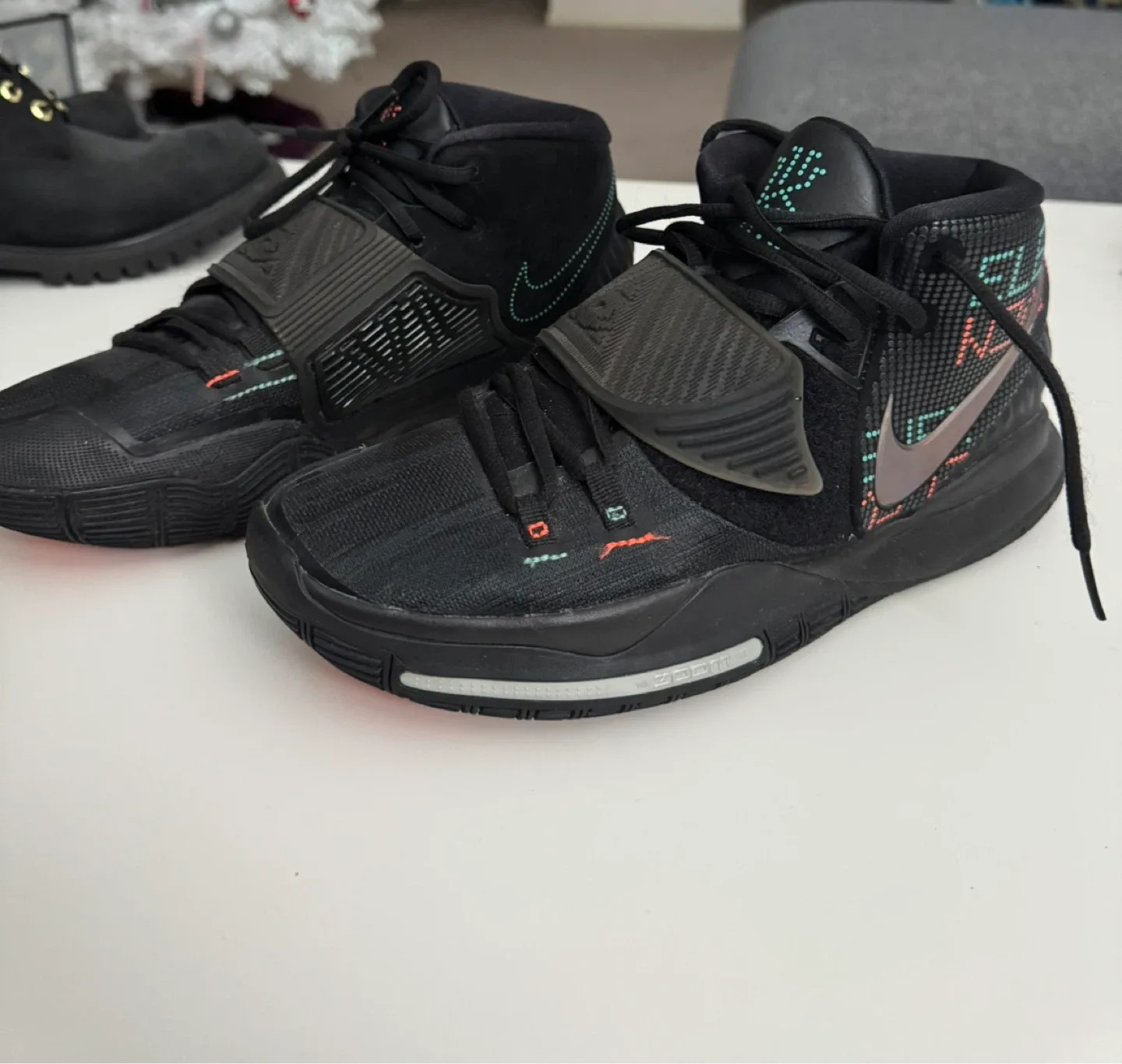 Kyrie 6 Shot Clock Size 10 image indicator(3)