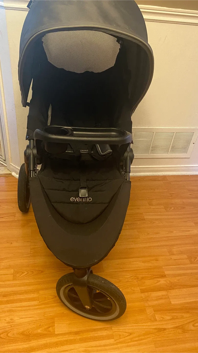 Evenflo Pivot Xplore All-Terrain Stroller Wagon - Black image indicator(3)