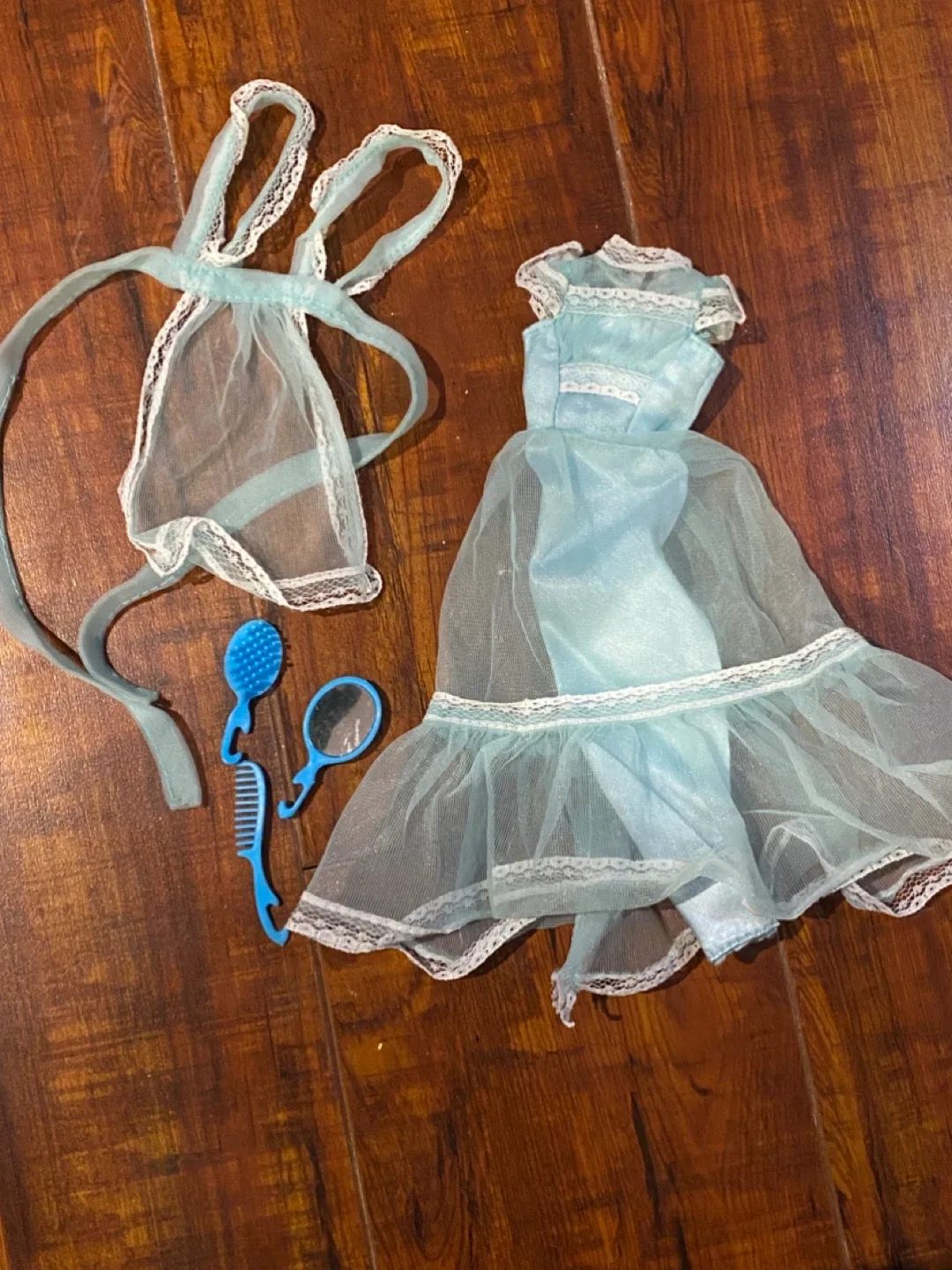 Vintage Barbie & Ken Dolls Lot image indicator(6)