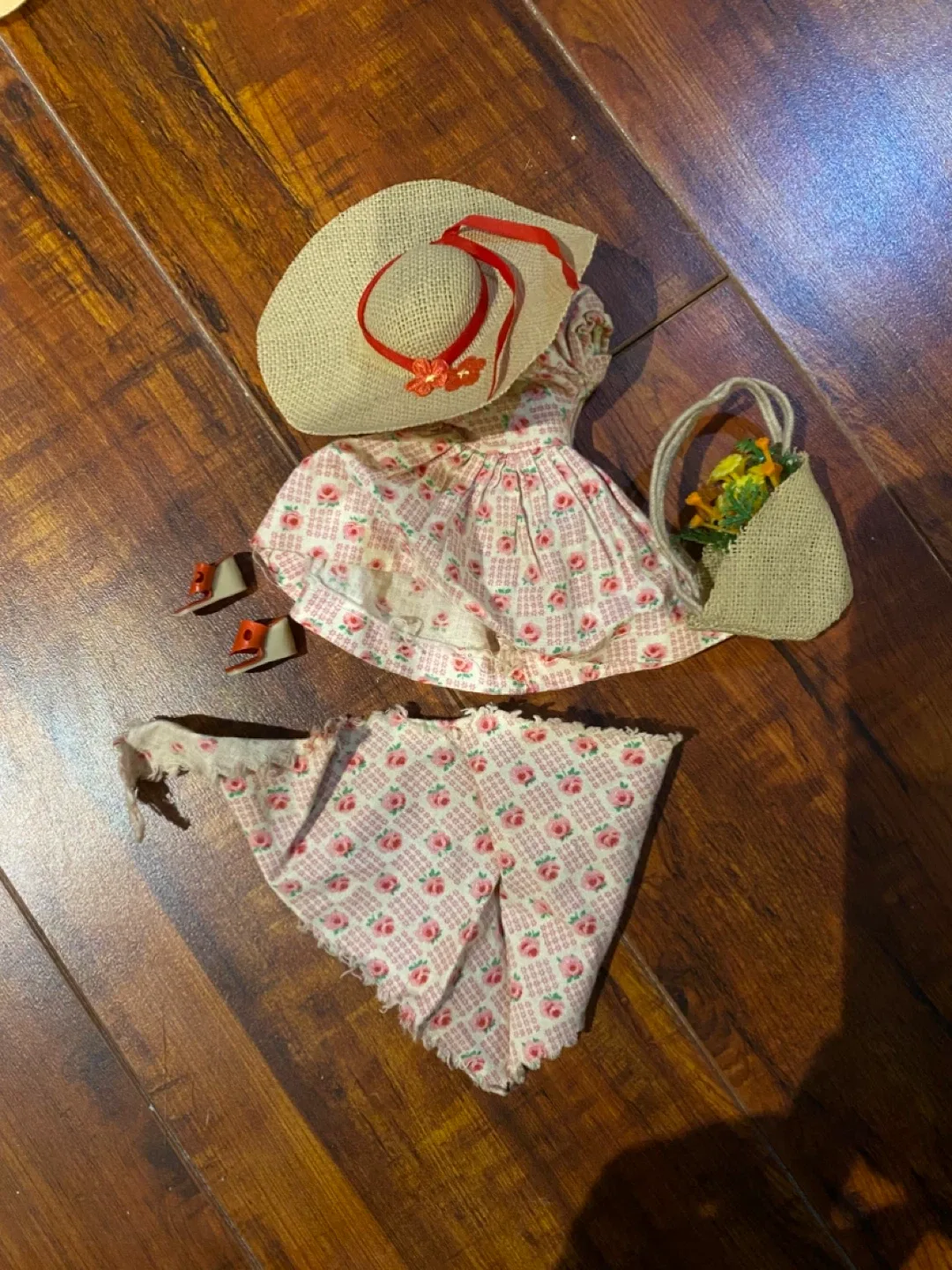 Vintage Barbie & Ken Dolls Lot image indicator(9)