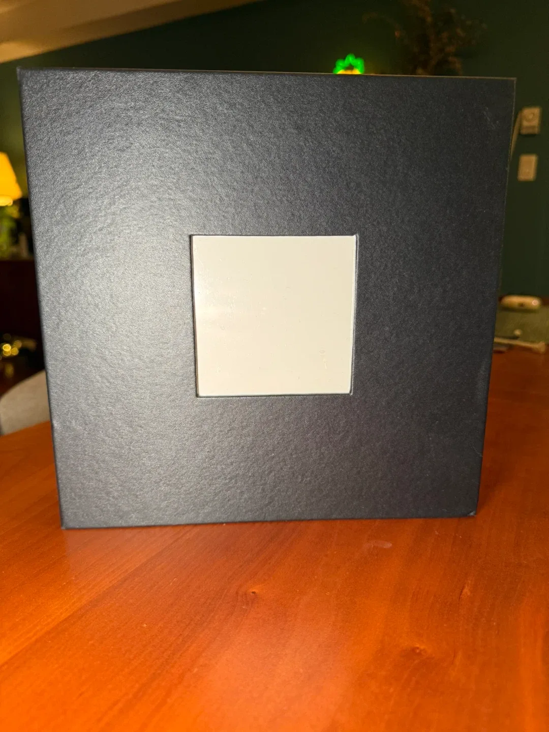 Black Leather Photo Album (4x6 landscape) image indicator(2)