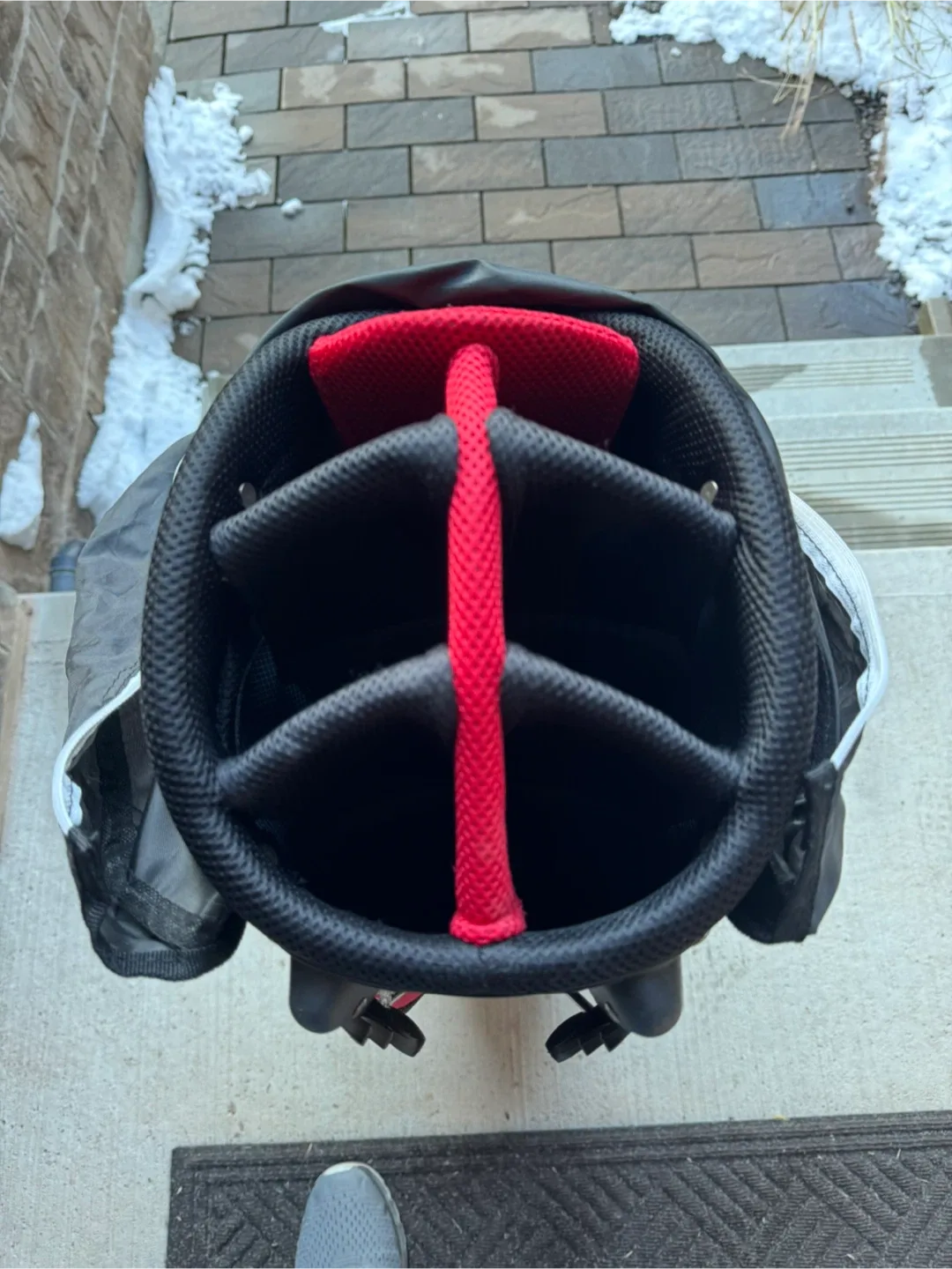 Lynx Golf Bag - Black & Red image indicator(3)