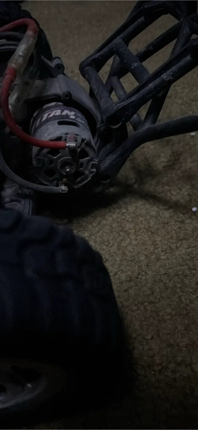 Traxxas RC Car image indicator(3)